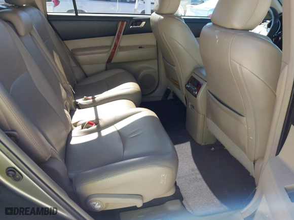 2012 Toyota Highlander Limited with VIN 5TDYK3EH7CS054667, listed as a IAAI auction lot 41716240 with 234,682 mi miles. Bid and sale history available at carsss.com. Image 8.