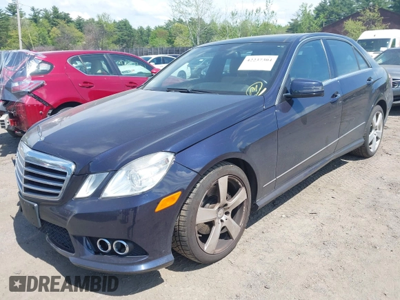 2010 Mercedes-Benz E 350 Luxury z VIN WDDHF8HB7AA114536, wystawiony jako IAAI lot #42237304 z przebiegiem 117 125 mil mil oraz . Historia ofert i sprzedaży dostępna na DreamBid. Obrazek 2.