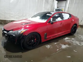 2018 Kia Stinger GT2 with VIN KNAE55LC6J6028469, listed as a Copart auction lot 42909065 with 97,136 mi miles and Salvage Title. Bid and sale history available at carsss.com. Image 1.