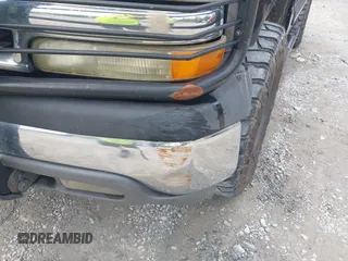 2002 Chevrolet Tahoe LS with VIN 1GNEC13V12J329045, listed as a IAAI auction lot 42099926 with 266,291 mi miles and . Bid and sale history available at DreamBid. Image 16.