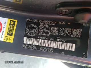 2012 Toyota Highlander Limited z VIN 5TDDK3EH3CS117200, wystawiony jako Copart lot #57280915 z przebiegiem 231 239 mil mil oraz Szkoda całkowita • Salvage title. Historia ofert i sprzedaży dostępna na DreamBid. Obrazek 13.