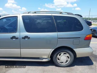 1999 Toyota Sienna LE z VIN 4T3ZF13C4XU118561, wystawiony jako IAAI lot #42536325 z przebiegiem 273 336 mil mil oraz . Historia ofert i sprzedaży dostępna na DreamBid. Obrazek 13.