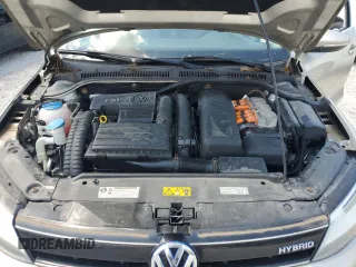 2013 Volkswagen Jetta Hybrid SE с VIN 3VW637AJ1DM311230, выставлен на аукционе Copart как лот 61694665 с пробегом 189 215 миль миль и Чистый • Clean title. История ставок и продаж доступна на DreamBid. Изображение 12.