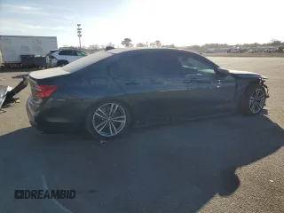 2019 BMW 7 Series 740i xDrive z VIN WBA7E4C56KGV70297, wystawiony jako Copart lot #78858504 z przebiegiem 81 874 mil mil oraz Szkoda całkowita • Salvage title. Historia ofert i sprzedaży dostępna na DreamBid. Obrazek 3.