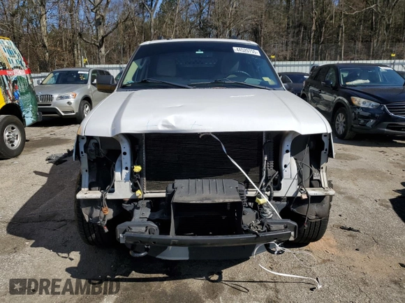 2015 Ford Expedition XLT with VIN 1FMJU1JTXFEF40907, listed as a Copart auction lot 44520755 with Not provided miles and Salvage title. Bid and sale history available at DreamBid. Image 5.
