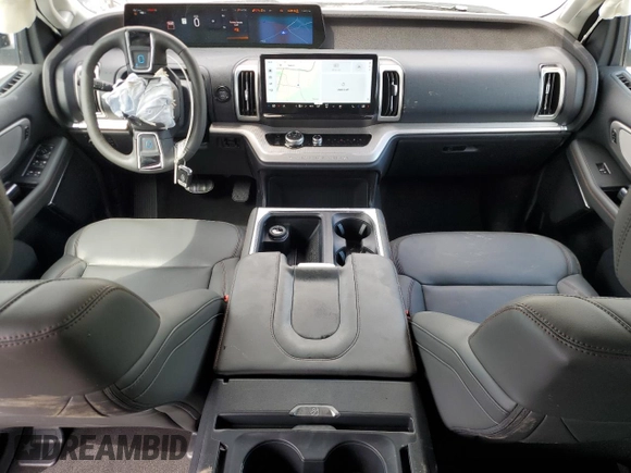 2025 Ford Expedition Active with VIN 1FMJU1J8XSEA38050, listed as a Copart auction lot 65646005 with 1,407 mi miles and Clean title. Bid and sale history available at DreamBid. Image 8.
