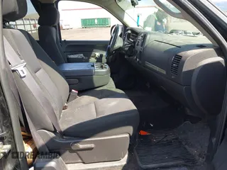 2012 Chevrolet Silverado 1500 LT with VIN 1GCRKSE77CZ288537, listed as a IAAI auction lot 42164788 with 229,031 mi miles. Bid and sale history available at carsss.com. Image 5.