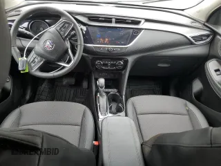 2022 Buick Encore GX Select z VIN KL4MMESL4NB142190, wystawiony jako Copart lot #61333895 z przebiegiem 55 830 mil mil oraz Szkoda całkowita • Salvage title. Historia ofert i sprzedaży dostępna na DreamBid. Obrazek 8.