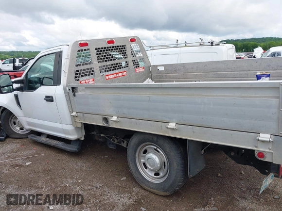 2017 Ford F-250 XL с VIN 1FDBF2A64HEC86581, выставлен на аукционе IAAI как лот 42197355 с пробегом 107 873 миль миль и . История ставок и продаж доступна на DreamBid. Изображение 13.