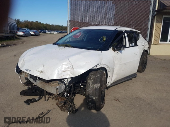 2024 Kia EV6 Light Long Range with VIN KNDC3DLC8R5617602, listed as a Copart auction lot 73671424 with 0 mi miles and Salvage Title. Bid and sale history available at carsss.com. Image 1.
