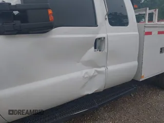 2015 Ford F-250 XL с VIN 1FD7X2B6XFEB07605, выставлен на аукционе IAAI как лот 42160604 с пробегом Не указан миль и . История ставок и продаж доступна на DreamBid. Изображение 6.