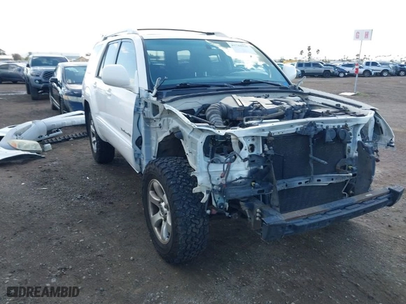 2005 Toyota 4Runner SR5 with VIN JTEBU14R850075897, listed as a IAAI auction lot 41744928 with 195,455 mi miles. Bid and sale history available at carsss.com. Image 1.