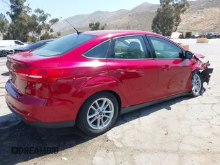 2015 Ford Focus SE с VIN 1FADP3F27FL300543, выставлен на аукционе IAAI как лот 42228251 с пробегом 141 233 миль миль и . История ставок и продаж доступна на DreamBid. Изображение 4.