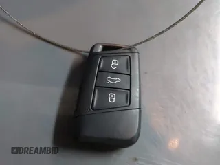 2019 Volkswagen Atlas SE с VIN 1V2DR2CA1KC591124, выставлен на аукционе IAAI как лот 42111572 с пробегом 40 430 миль миль и . История ставок и продаж доступна на DreamBid. Изображение 11.