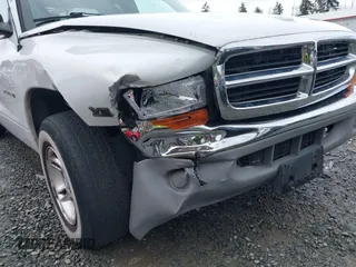 1997 Dodge Dakota with VIN 1B7GL23X8VS159578, listed as a IAAI auction lot 41778315 with 89,750 mi miles. Bid and sale history available at carsss.com. Image 6.