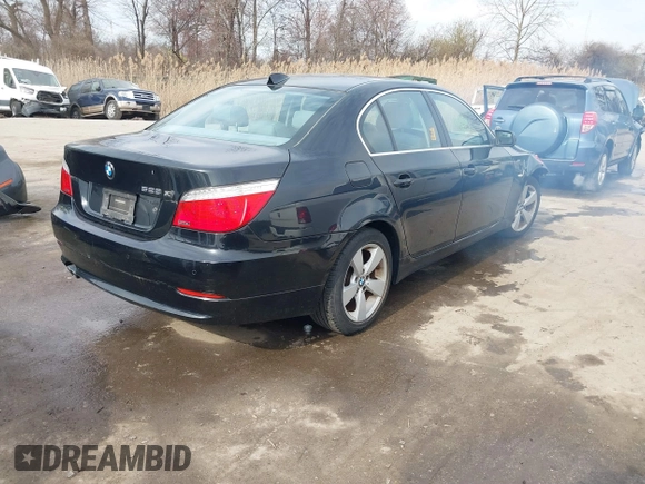 2008 BMW 5 Series 528xi with VIN WBANV13538CZ56228, listed as a IAAI auction lot 41842631 with 92,806 mi miles. Bid and sale history available at carsss.com. Image 4.
