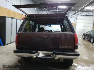 1996 Chevrolet Tahoe with VIN 3GNEK18R1TG140669, listed as a Copart auction lot 42910255 with 222,115 mi miles and Clean Title. Bid and sale history available at carsss.com. Image 6.