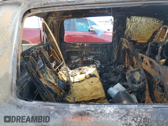 2015 Toyota Tundra SR5 z VIN 5TFEY5F10FX179944, wystawiony jako Copart lot #52885545 z przebiegiem Nie podano mil oraz Nie do naprawy • Non repairable. Historia ofert i sprzedaży dostępna na DreamBid. Obrazek 10.
