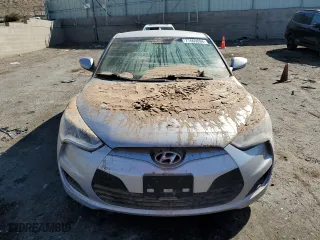 2016 Hyundai Veloster with VIN KMHTC6AD7GU280426, listed as a Copart auction lot 77609894 with 0 mi miles and Salvage Title. Bid and sale history available at carsss.com. Image 5.