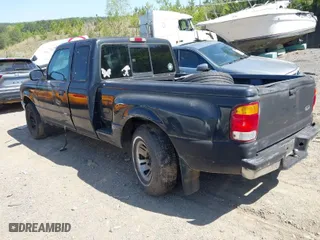 1998 Ford Ranger XL with VIN 1FTYR14U1WTA60680, listed as a IAAI auction lot 42033028 with 257,483 mi miles. Bid and sale history available at carsss.com. Image 3.