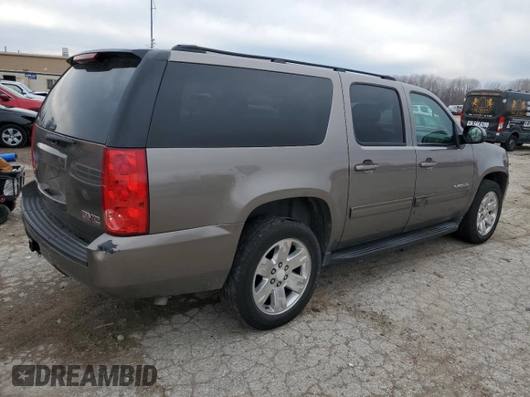 2011 GMC Yukon XL SLE with VIN 1GKS1HE00BR384801, listed as a Copart auction lot 87164264 with 210,809 mi miles and Clean Title. Bid and sale history available at carsss.com. Image 3.