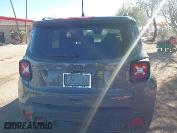 2021 Jeep Renegade Trailhawk z VIN ZACNJDC19MPN25411, wystawiony jako IAAI lot #41398000 z przebiegiem 45 678 mil mil oraz . Historia ofert i sprzedaży dostępna na DreamBid. Obrazek 16.