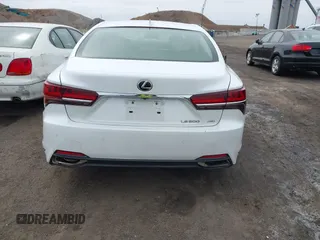 2018 Lexus LS with VIN JTHC51FF2J5002867, listed as a IAAI auction lot 41901468 with 102,602 mi miles. Bid and sale history available at carsss.com. Image 16.