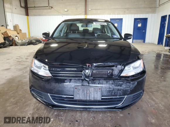 2013 Volkswagen Jetta SE with VIN 3VWDP7AJ2DM424549, listed as a Copart auction lot 52238075 with 268,512 mi miles and Salvage title. Bid and sale history available at DreamBid. Image 5.