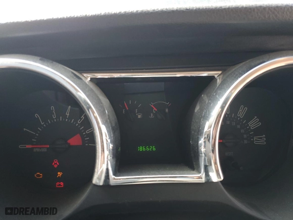 2005 Ford Mustang Deluxe with VIN 1ZVFT80NX55161507, listed as a Copart auction lot 51206095 with 186,626 mi miles and Salvage Title. Bid and sale history available at carsss.com. Image 9.