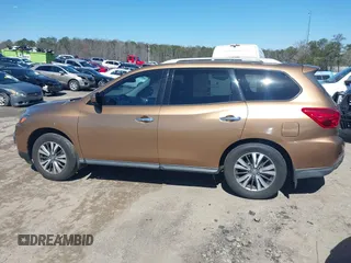 2017 Nissan Pathfinder Platinum with VIN 5N1DR2MN1HC608477, listed as a IAAI auction lot 41744400 with 137,974 mi miles. Bid and sale history available at carsss.com. Image 14.