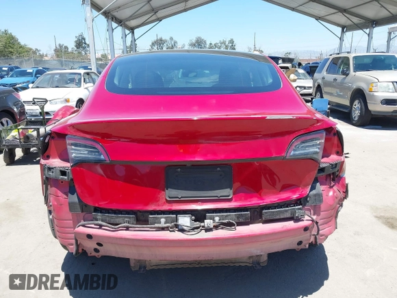 2023 Tesla Model 3 z VIN 5YJ3E1EA4PF454981, wystawiony jako IAAI lot #42704135 z przebiegiem 93 008 mil mil oraz . Historia ofert i sprzedaży dostępna na DreamBid. Obrazek 17.