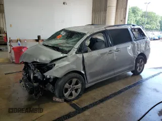 2020 Toyota Sienna LE Auto Access Seat with VIN 5TDKZ3DC7LS044700, listed as a Copart auction lot 61728855 with Not provided miles and Salvage title. Bid and sale history available at DreamBid. Image 1.