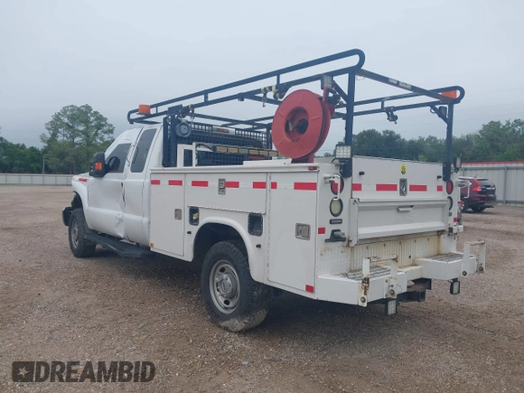 2015 Ford F-250 XL с VIN 1FD7X2B6XFEB07605, выставлен на аукционе IAAI как лот 42160604 с пробегом Не указан миль и . История ставок и продаж доступна на DreamBid. Изображение 3.