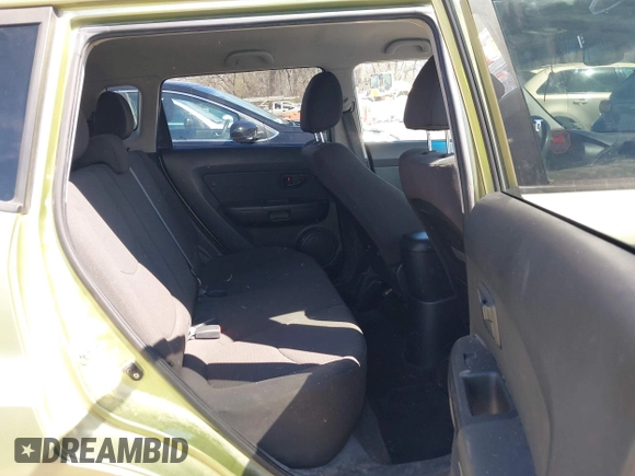 2013 Kia Soul with VIN KNDJT2A57D7635604, listed as a IAAI auction lot 41761711 with 189,848 mi miles. Bid and sale history available at carsss.com. Image 8.