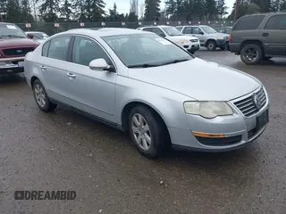 2007 Volkswagen Passat Wolfsburg Edition z VIN WVWAK73C27P066905, wystawiony jako IAAI lot #41857812 z przebiegiem 164 934 mil mil oraz . Historia ofert i sprzedaży dostępna na DreamBid. Obrazek 1.