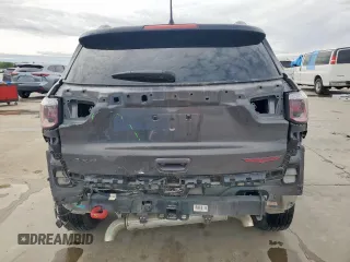 2023 Jeep Compass Trailhawk z VIN 3C4NJDDN8PT514773, wystawiony jako Copart lot #51137555 z przebiegiem 37 239 mil mil oraz Szkoda całkowita • Salvage title. Historia ofert i sprzedaży dostępna na DreamBid. Obrazek 6.