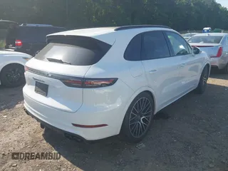 2019 Porsche Cayenne Turbo z VIN WP1AF2AY1KDA80728, wystawiony jako IAAI lot #42262855 z przebiegiem 89 898 mil mil oraz . Historia ofert i sprzedaży dostępna na DreamBid. Obrazek 4.