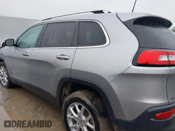 2016 Jeep Cherokee Latitude with VIN 1C4PJLCB7GW273440, listed as a IAAI auction lot 41452456 with 106,048 mi miles. Bid and sale history available at carsss.com. Image 14.