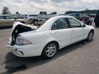 2002 Mercedes-Benz C 230/260/280/320 с VIN WDBRF61J52F263390, выставлен на аукционе Copart как лот 56944505 с пробегом 83 874 миль миль и Списание • Salvage title. История ставок и продаж доступна на DreamBid. Изображение 3.