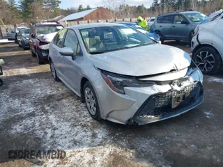 2021 Toyota Corolla LE with VIN JTDEPMAE7MJ173131, listed as a IAAI auction lot 41372716 with 58,677 mi miles. Bid and sale history available at carsss.com. Image 1.