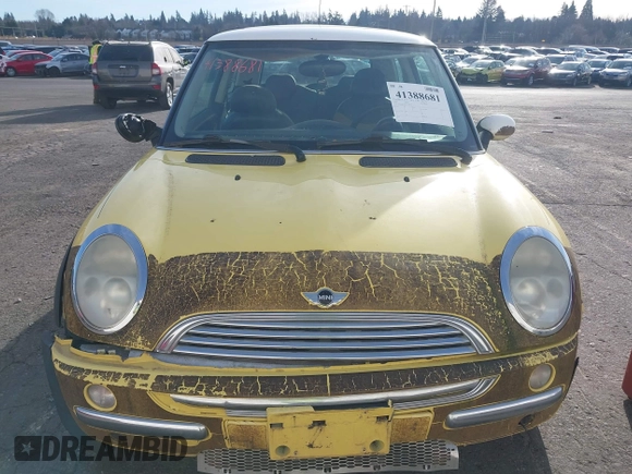 2003 MINI Hardtop z VIN WMWRC33463TE18371, wystawiony jako IAAI lot #41388681 z przebiegiem 155 077 mil mil oraz . Historia ofert i sprzedaży dostępna na DreamBid. Obrazek 6.