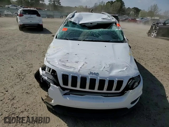 2019 Jeep Cherokee Latitude Plus with VIN 1C4PJLLB5KD204105, listed as a Copart auction lot 49886695 with 131,696 mi miles and Salvage Title. Bid and sale history available at carsss.com. Image 11.