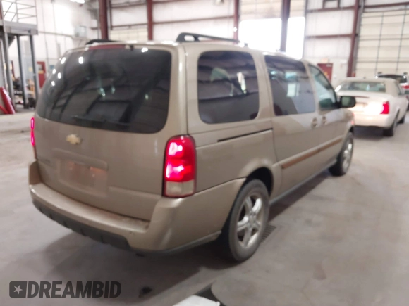 2005 Chevrolet Uplander LS z VIN 1GNDV23L65D222134, wystawiony jako IAAI lot #40850033 z przebiegiem 133 815 mil mil oraz . Historia ofert i sprzedaży dostępna na DreamBid. Obrazek 4.