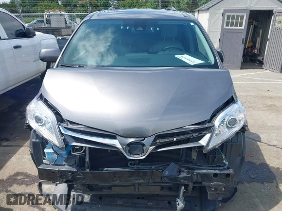 2018 Toyota Sienna XLE Auto Access Seat с VIN 5TDYZ3DC6JS939876, выставлен на аукционе IAAI как лот 42347926 с пробегом 81 086 миль миль и . История ставок и продаж доступна на DreamBid. Изображение 13.