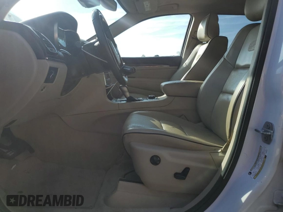 2019 Jeep Grand Cherokee Overland with VIN 1C4RJFCT2KC834690, listed as a Copart auction lot 84303144 with 63,053 mi miles and Salvage Title. Bid and sale history available at carsss.com. Image 7.