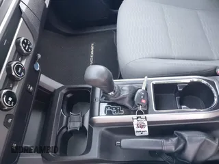 2016 Toyota Tacoma SR with VIN 5TFRX5GN3GX063533, listed as a IAAI auction lot 42592070 with 70,963 mi miles and . Bid and sale history available at DreamBid. Image 11.