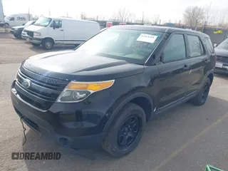 2013 Ford Police Interceptor Utility z VIN 1FM5K8AR6DGA63897, wystawiony jako IAAI lot #41855311 z przebiegiem Nie podano mil oraz . Historia ofert i sprzedaży dostępna na DreamBid. Obrazek 20.