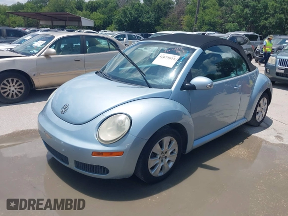 2009 Volkswagen Beetle S with VIN 3VWRG31Y29M402215, listed as a IAAI auction lot 42678018 with 141,638 mi miles and . Bid and sale history available at DreamBid. Image 2.