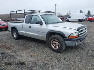 2002 Dodge Dakota Sport with VIN 1B7GL32X12S598558, listed as a IAAI auction lot 41724045 with 231,329 mi miles. Bid and sale history available at carsss.com. Image 1.