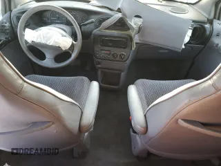 2000 Dodge Caravan SE with VIN 2B4GP45G2YR702617, listed as a Copart auction lot 87403154 with Not Provided miles and Salvage Title. Bid and sale history available at carsss.com. Image 8.
